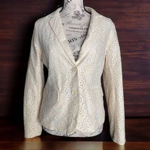 🍓 4 for $25 Kenar size small cream colored eyelet blazer
